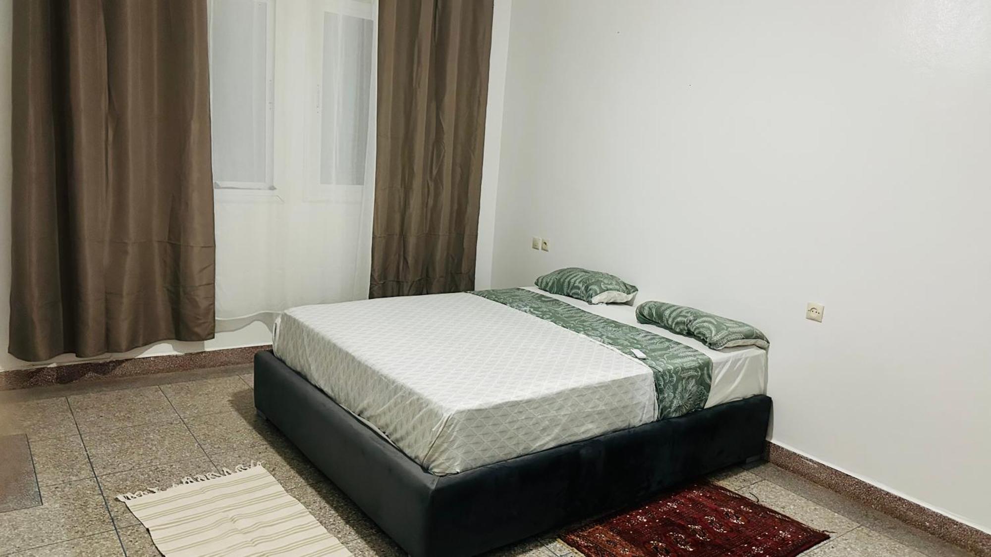 Karaz Homestay Grand Appartement Avec Rooftop Monte Arrouit Luaran gambar